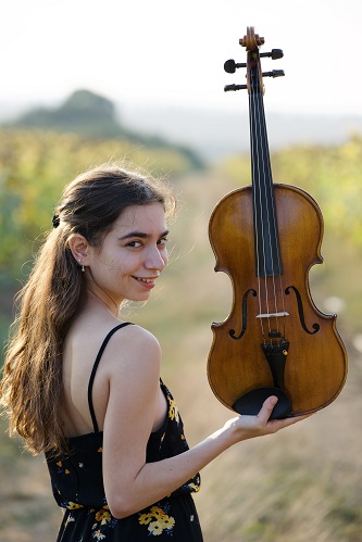 Rubinstein International Violin Competition awards prizes based on  application videos, News